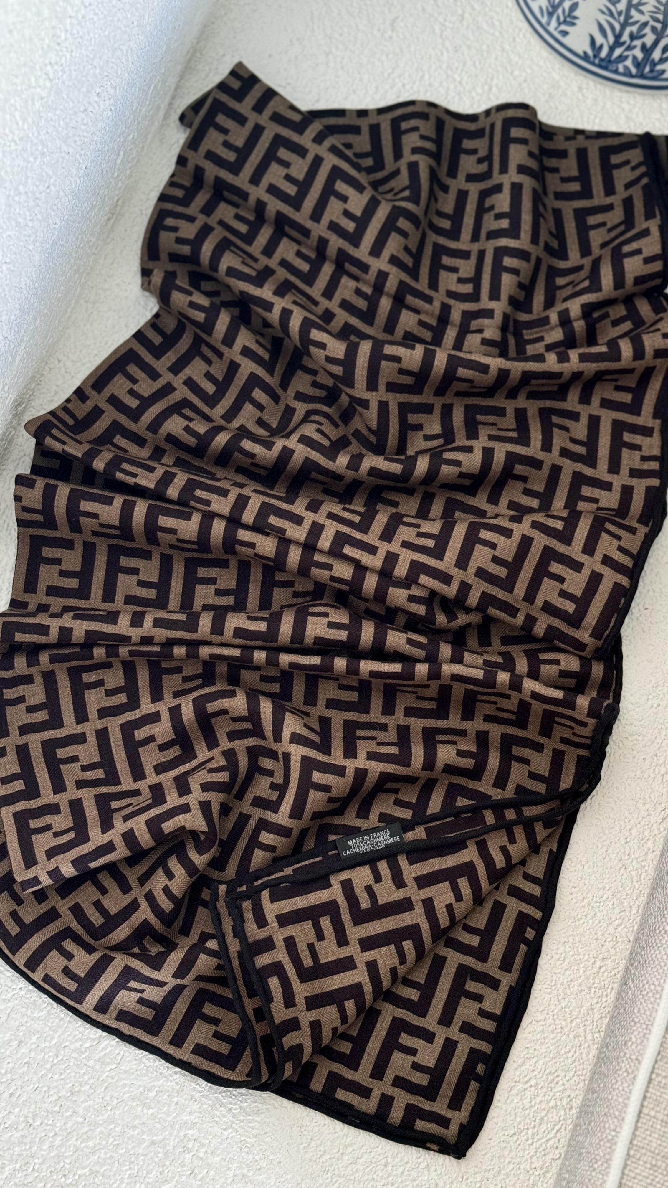 SİYAH GEÇİŞLİ SAF KAŞMİR ŞAL 