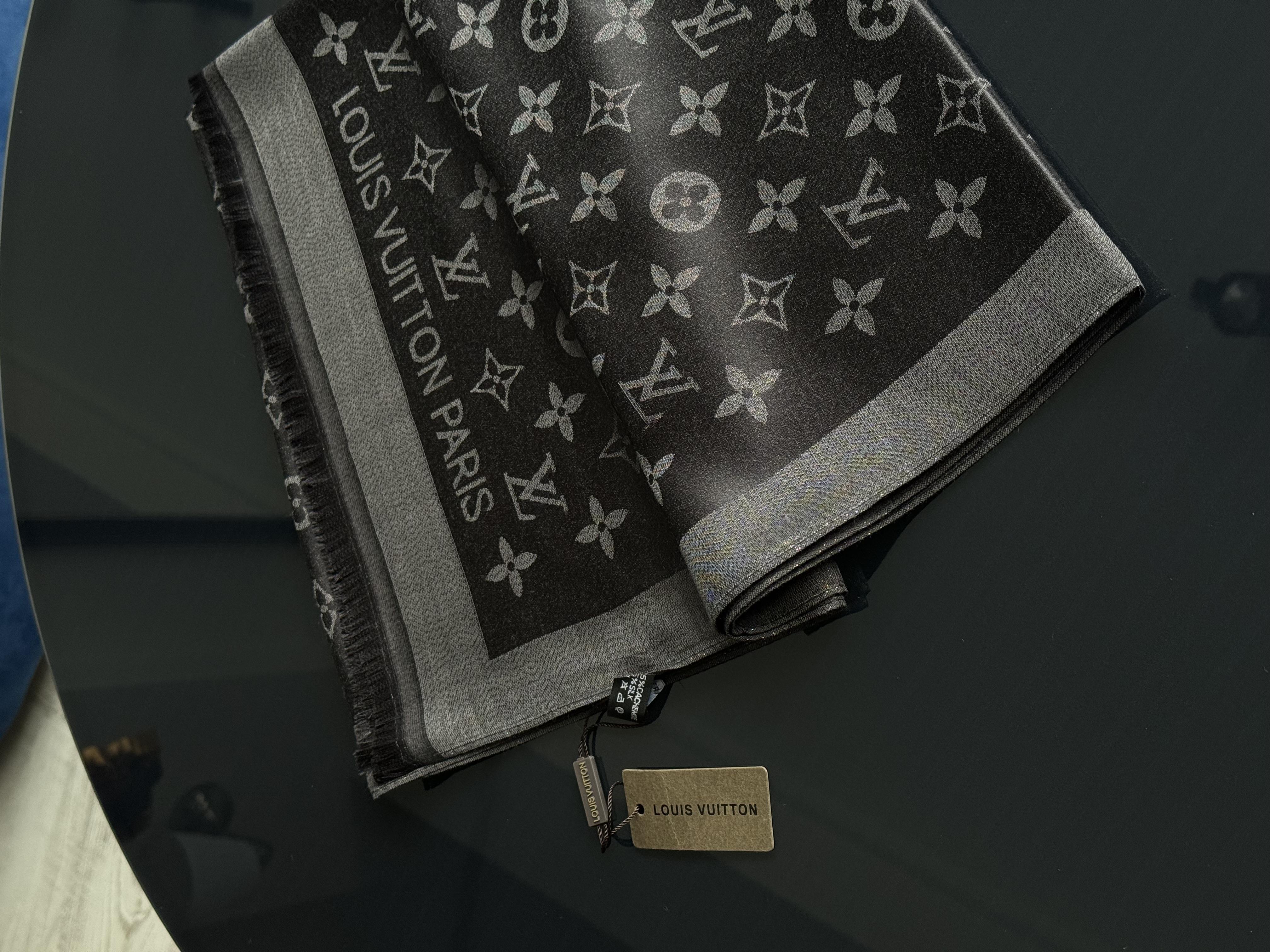 SİYAH SİMLİ İPEK ŞAL