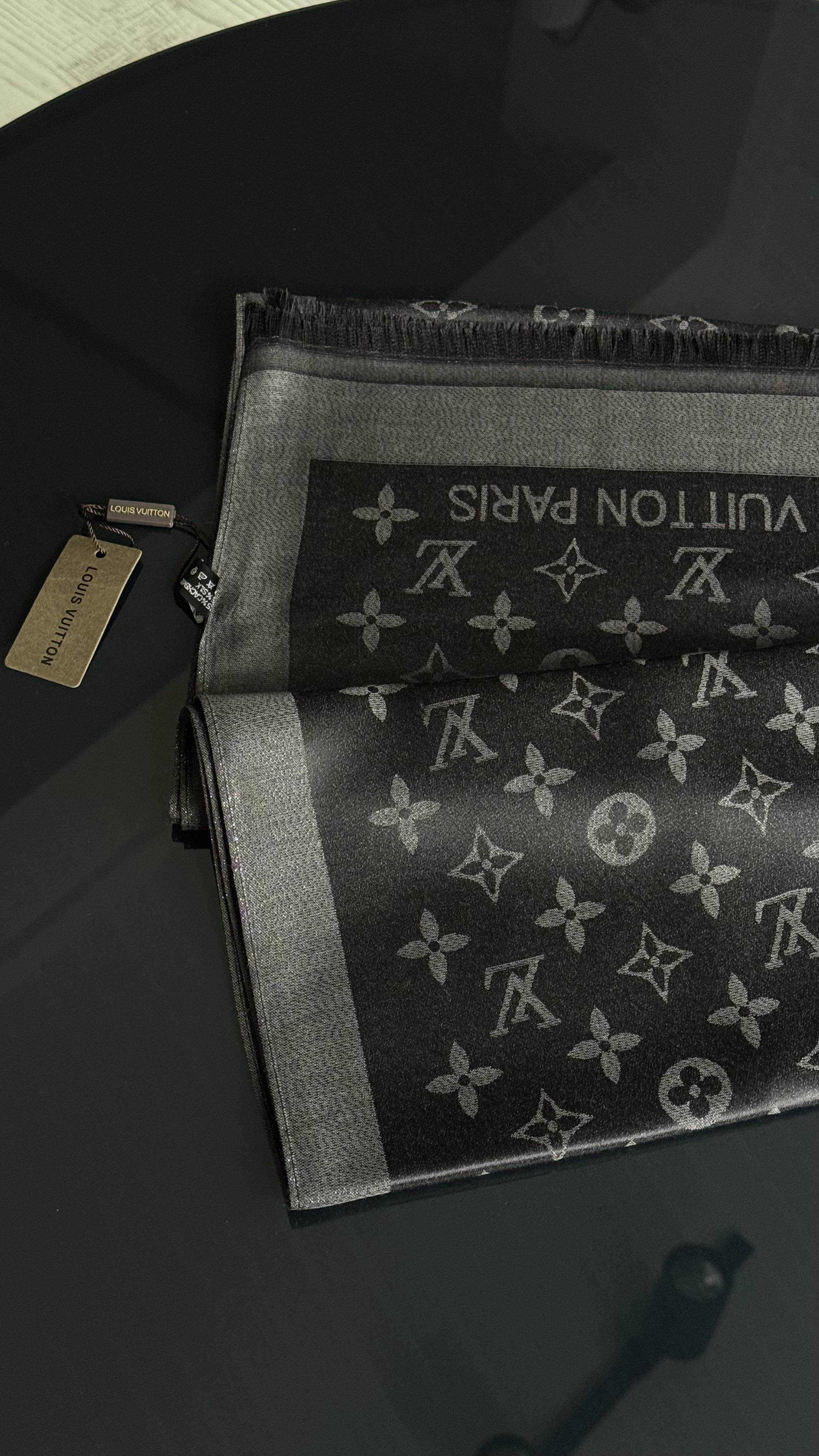 SİYAH SİMLİ İPEK ŞAL