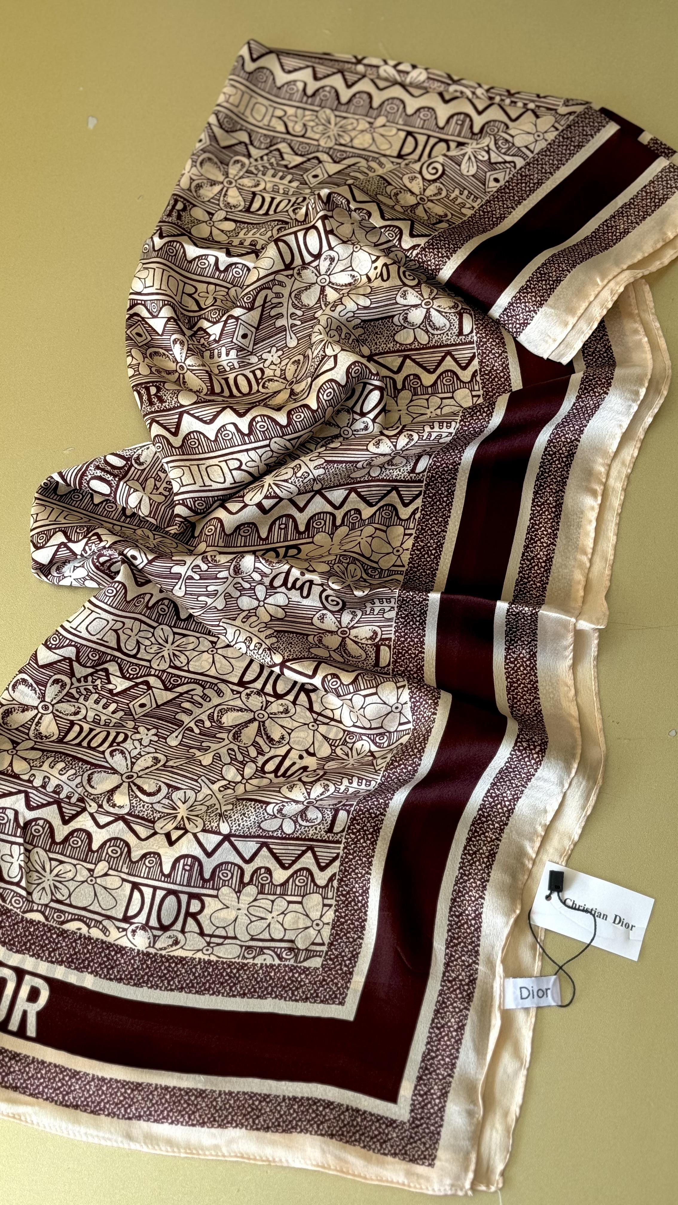 VİŞNE RENK DESENLİ VUAL İPEK ŞAL 