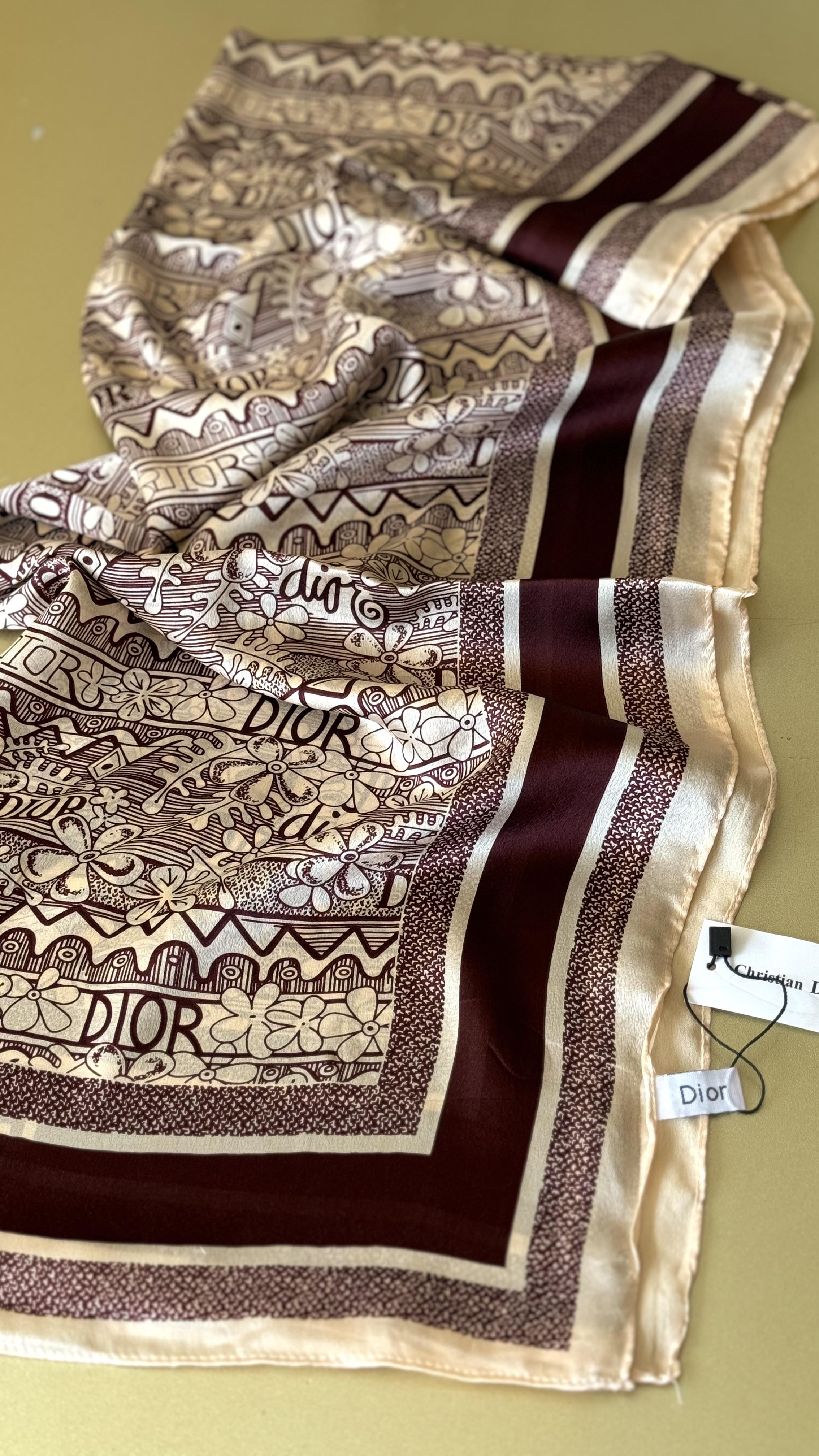 VİŞNE RENK DESENLİ VUAL İPEK ŞAL 