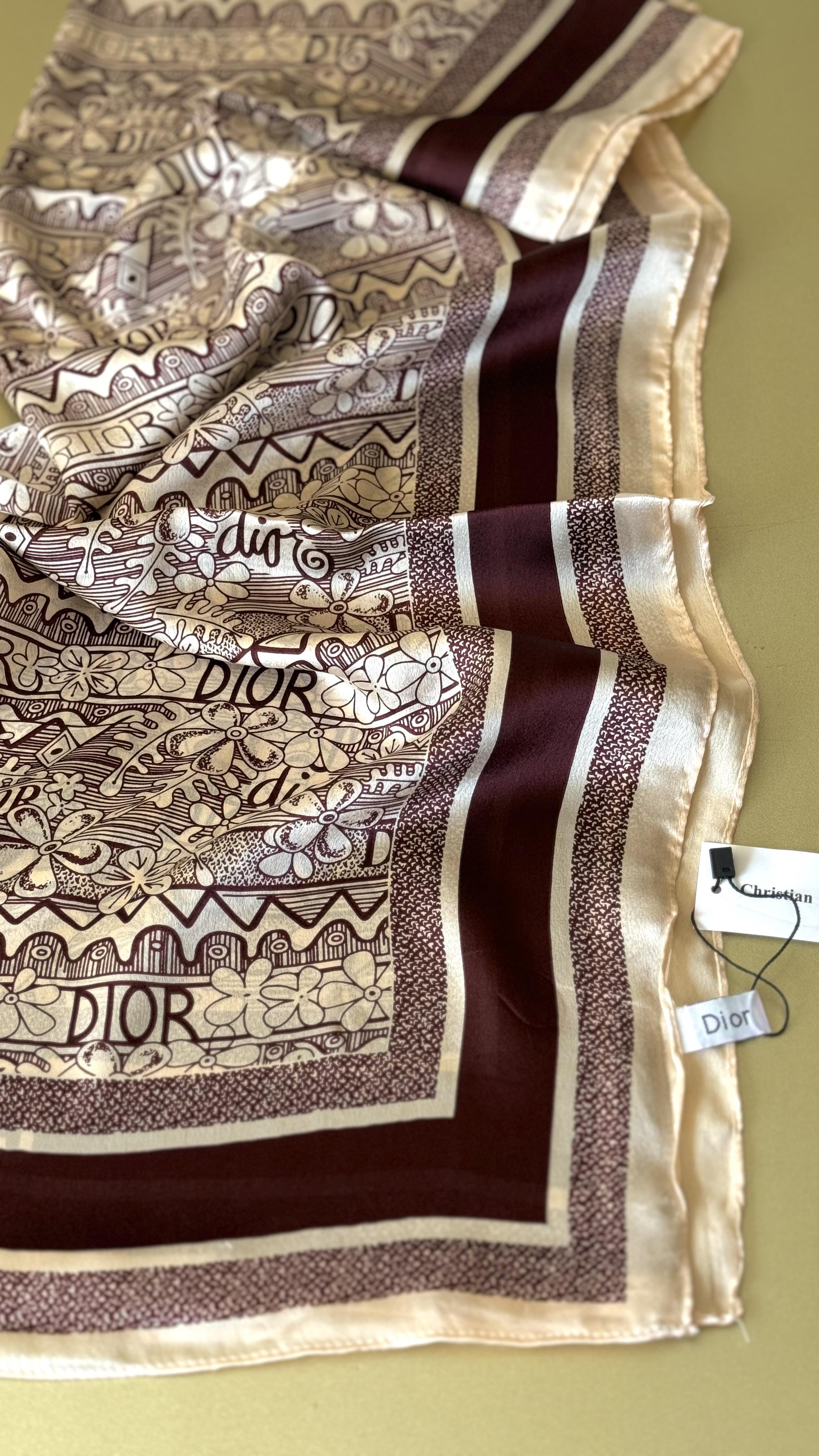 VİŞNE RENK DESENLİ VUAL İPEK ŞAL 