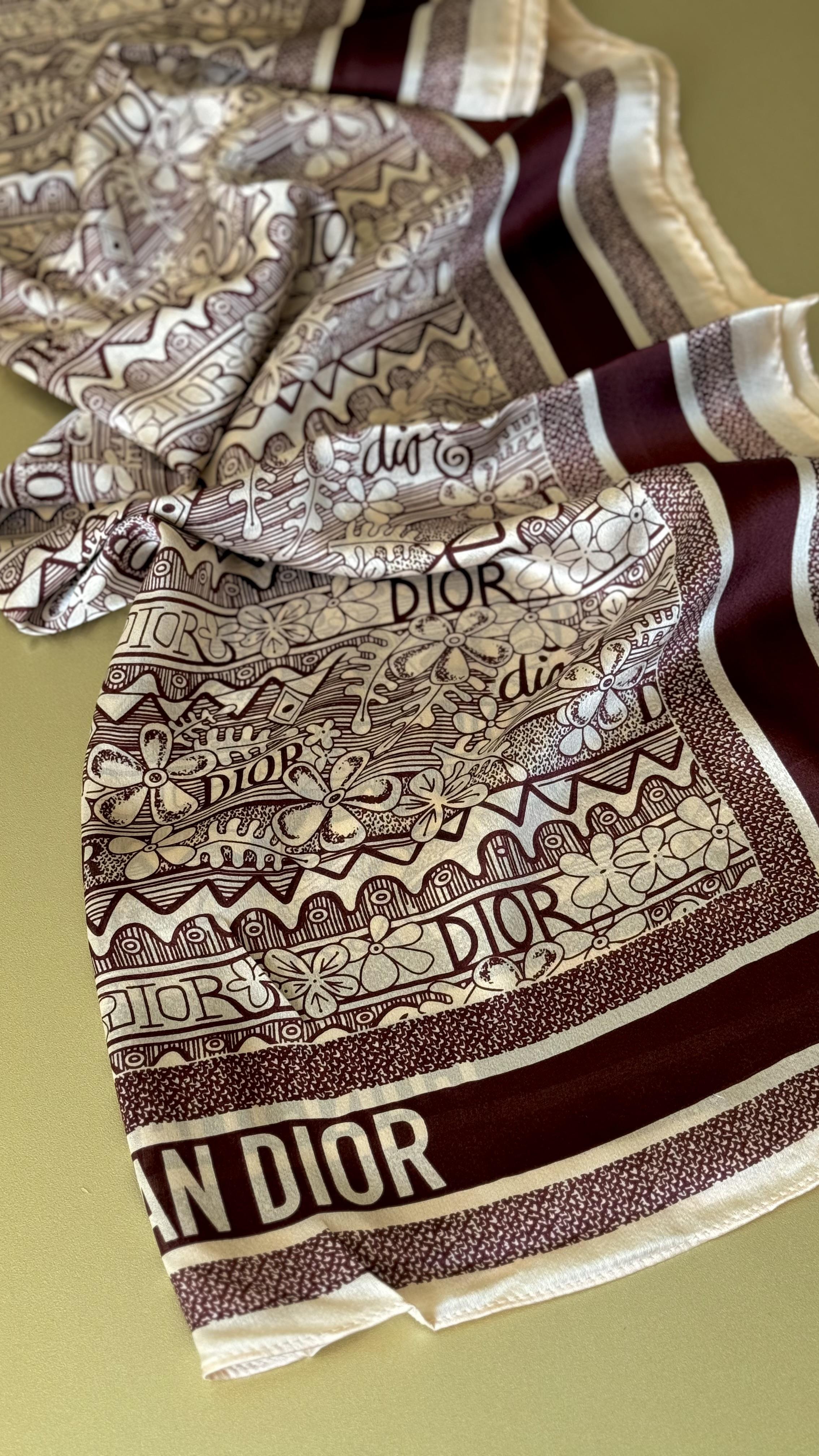 VİŞNE RENK DESENLİ VUAL İPEK ŞAL 