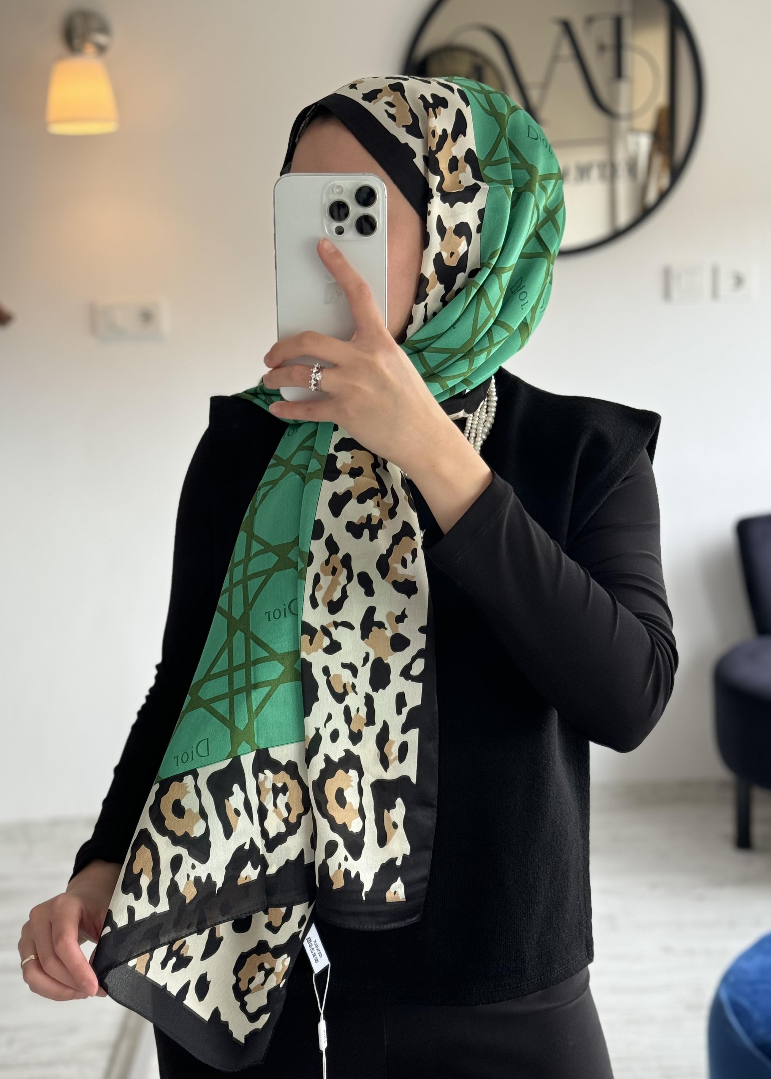 YEŞİL D / LEOPAR DESEN VUAL İPEK ŞAL
