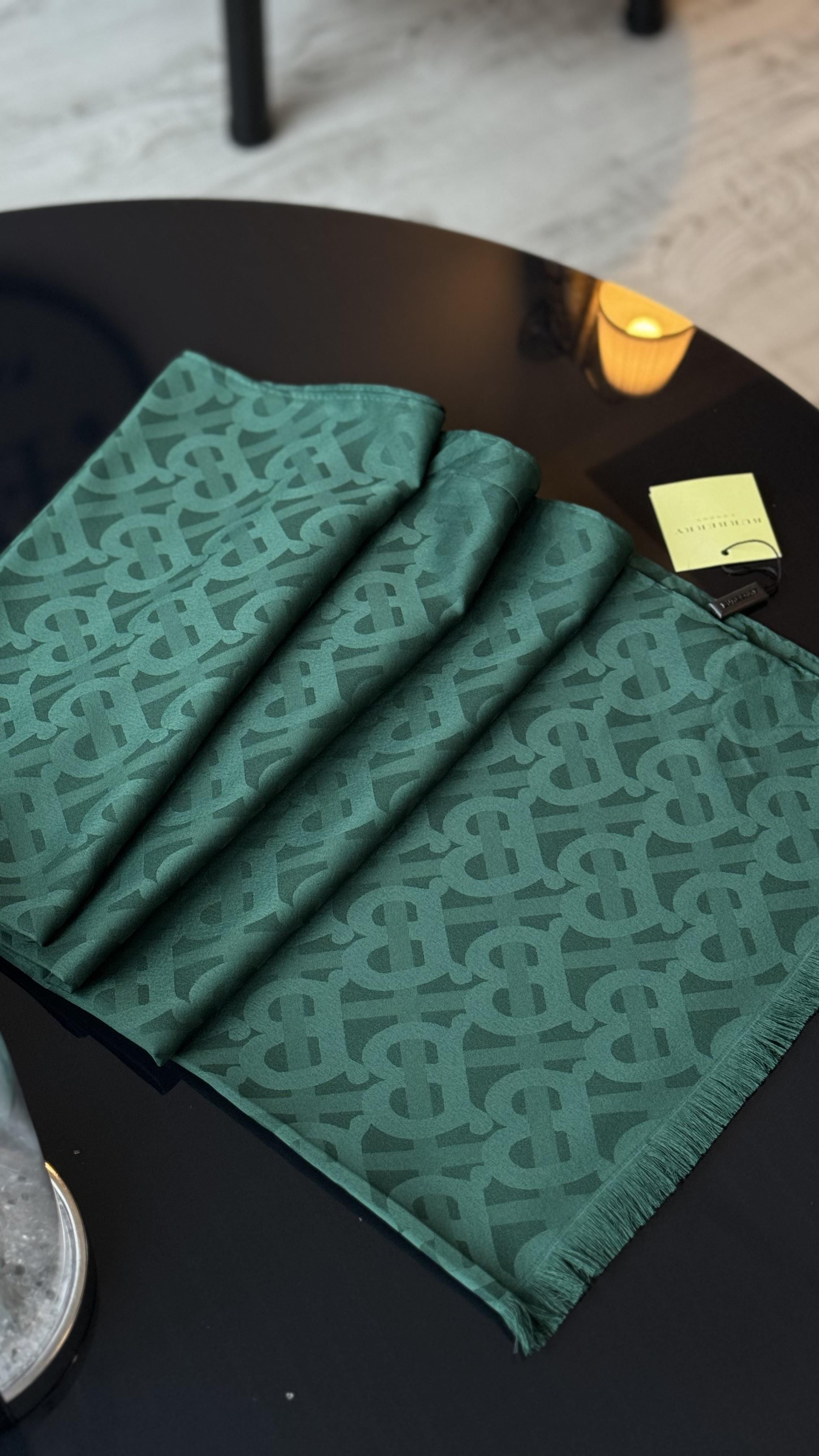 ZÜMRÜT YEŞİL B İPEK PAMUK