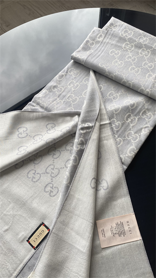 AÇIK GÜMÜŞ G YÜN İPEK ŞAL