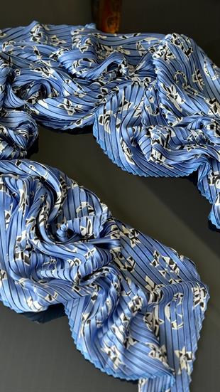 LV PLİSELİ MAVİ İPEK ŞAL