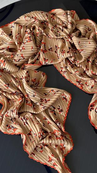 LV PLİSELİ SÜTLÜ KAHVE İPEK ŞAL