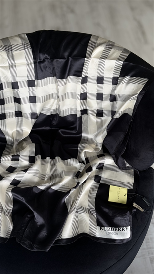 SİYAH BEYAZ / ORJİNAL DESEN VUAL İPEK ŞAL