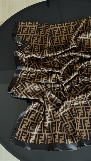 SİYAH GEÇİŞLİ F VUAL İPEK ŞAL 