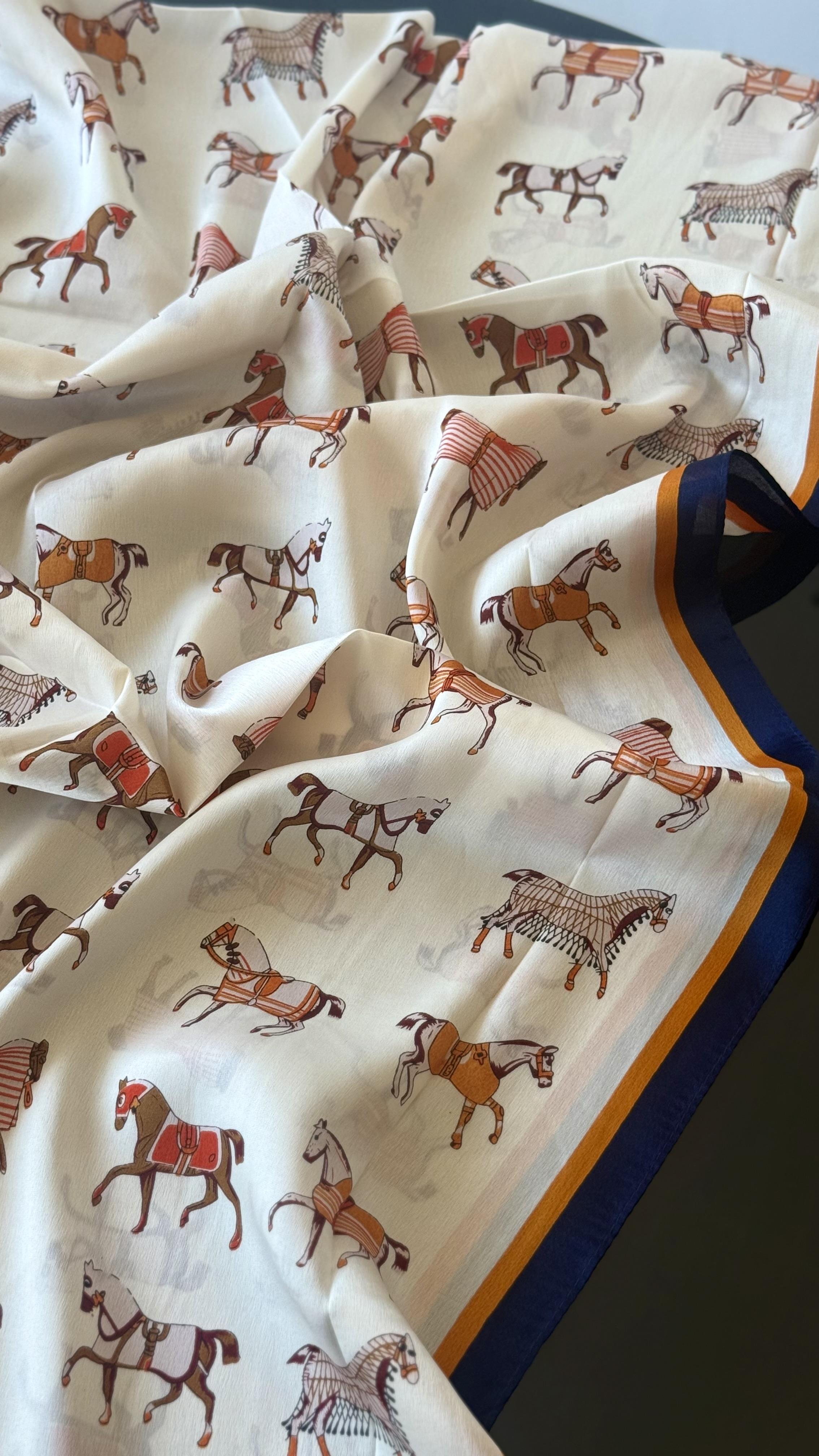 EKRU / SİYAH AT FİGÜRLÜ ŞAL