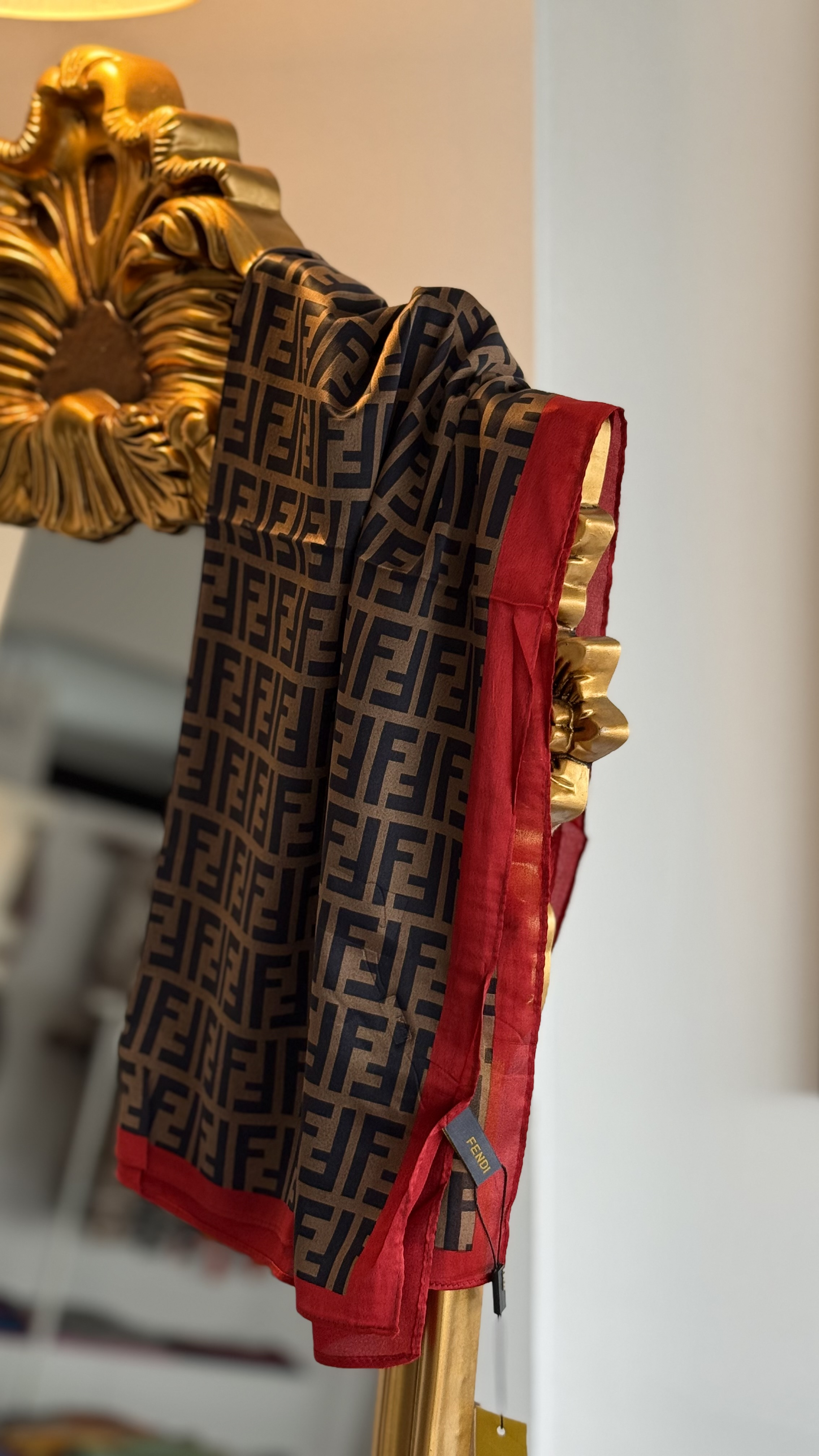 KIRMIZI GEÇİŞLİ F VUAL İPEK ŞAL 