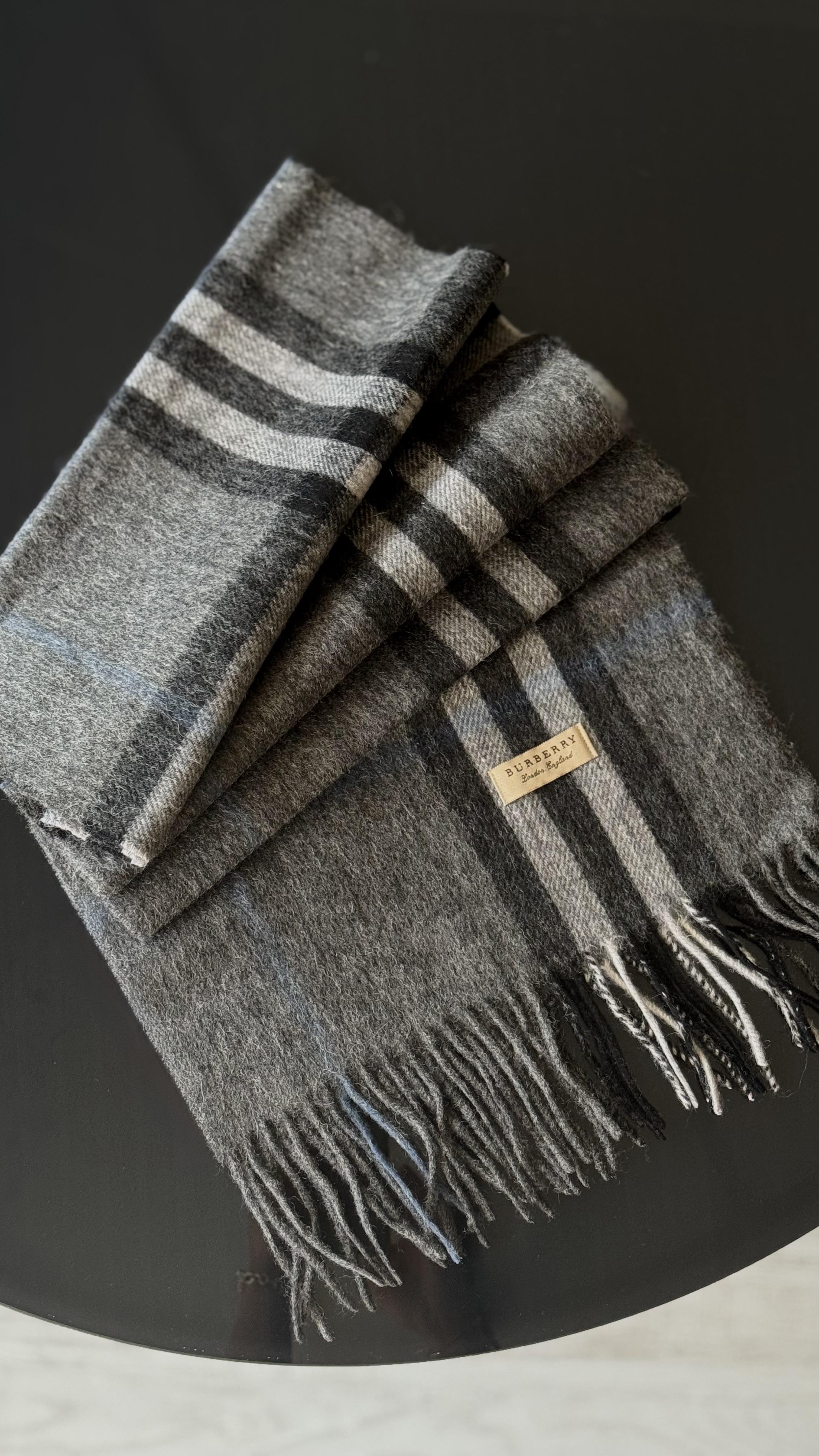 KOYU GRİ B OMUZ ŞALI