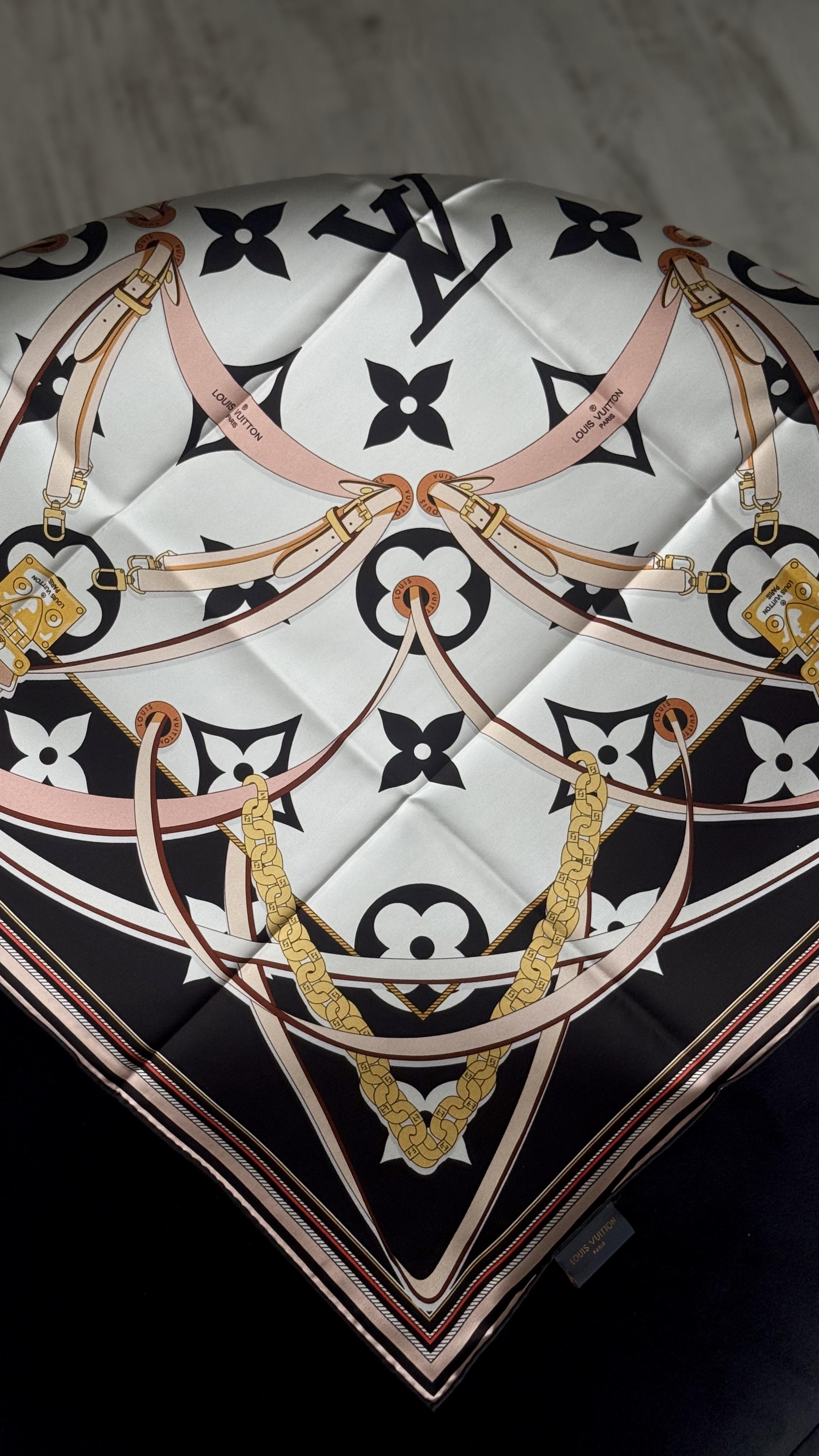 ORJİNAL DESEN / SİYAH BEYAZ İPEK EŞARP 