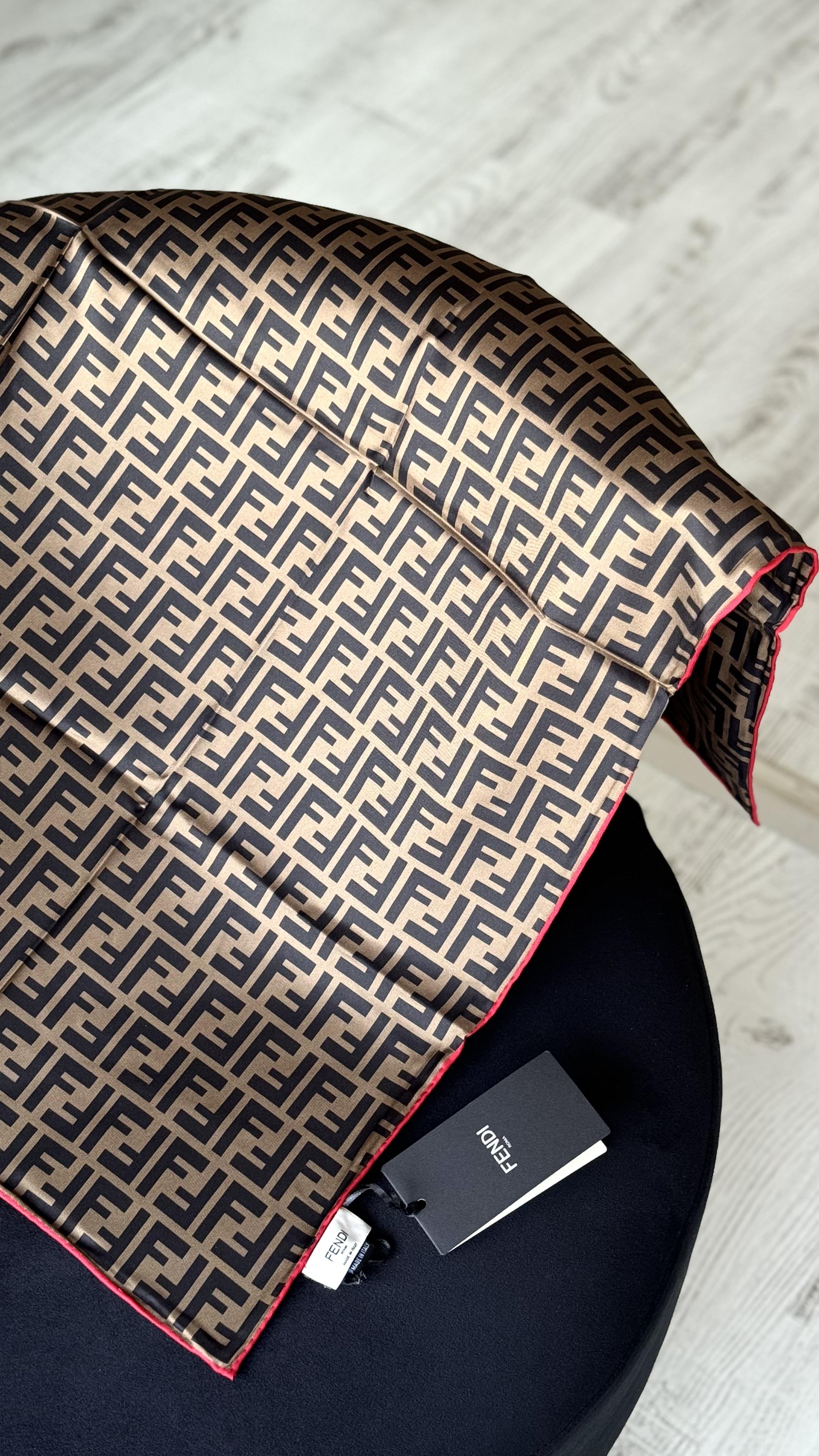 ORJİNAL KALİTE FENDİ EŞARP 