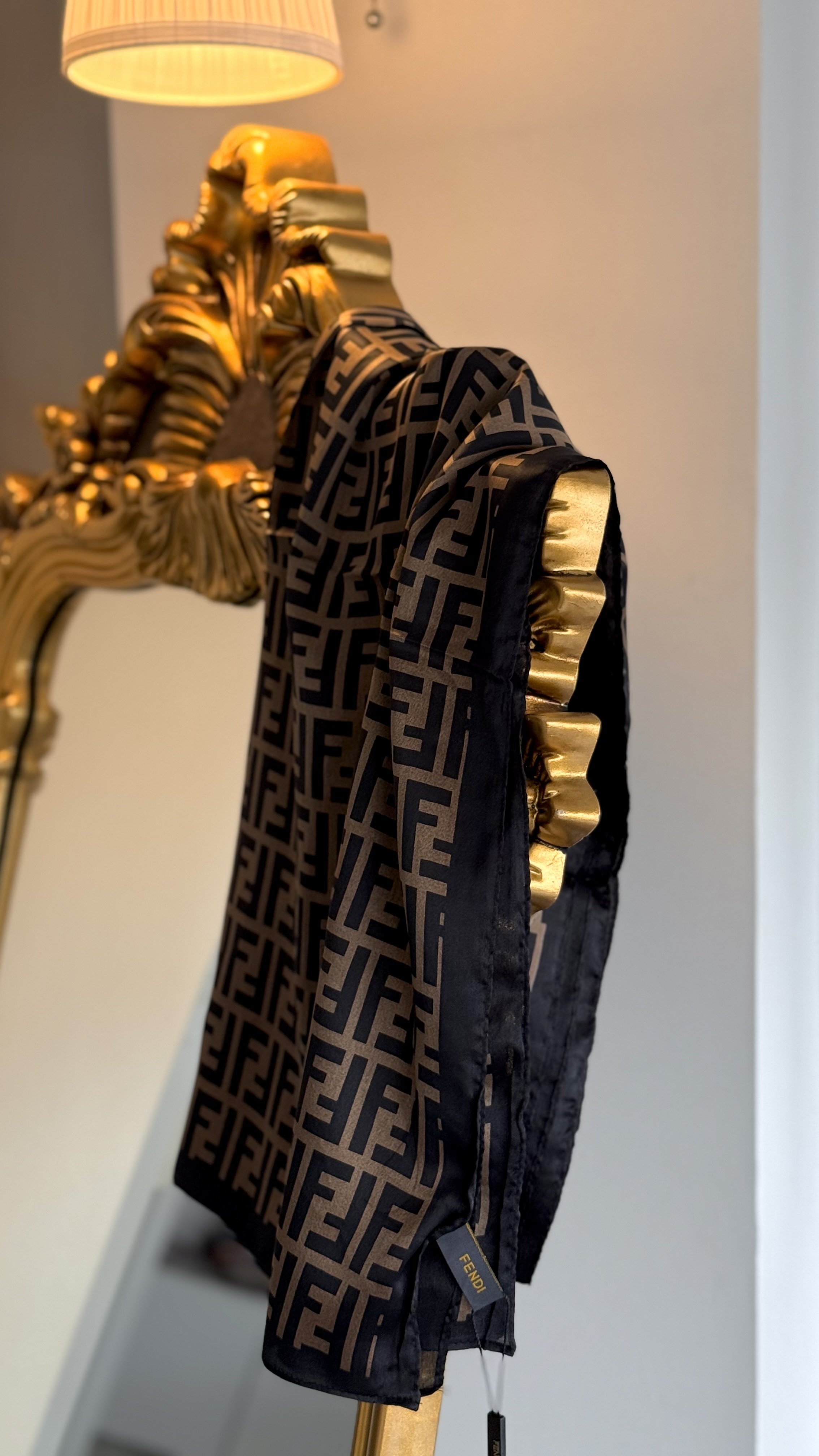 SİYAH GEÇİŞLİ F VUAL İPEK ŞAL 