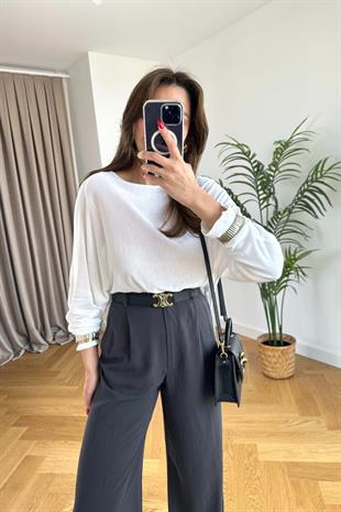 Kırık Beyaz Kayık Yaka Bluz