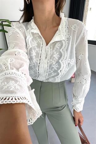 Kols Beyaz Dantel Detaylı Gömlek Bluz