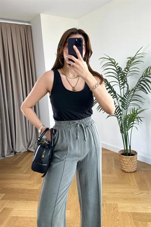 Oysh Siyah Askılı Bluz