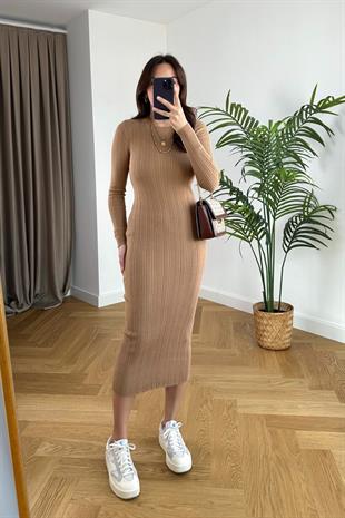 Riri Kahve Yaka Detaylı Elbise