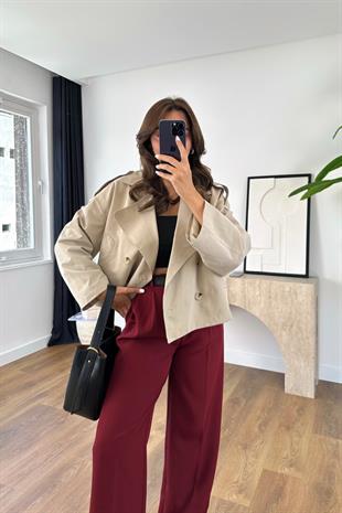 Loisa Koyu Bej Düğme Detaylı Kısa Trençkot