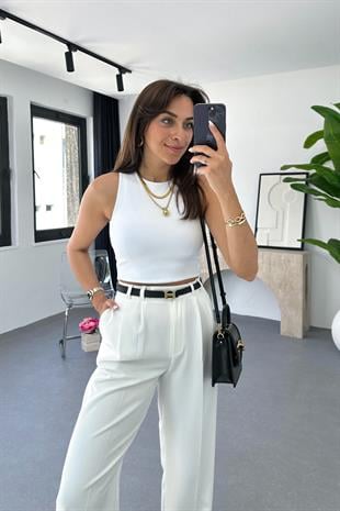 ZR Beyaz Bisiklet Yaka Crop