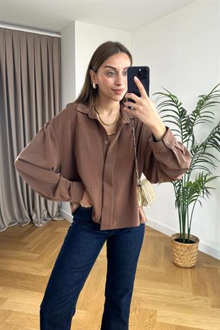 Zumta Kahve Gizli Düğme Detaylı Gömlek
