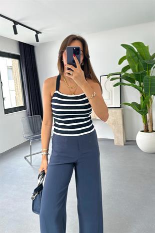 Sion Lacivert Beyaz Çizgili Sırt Detaylı Crop