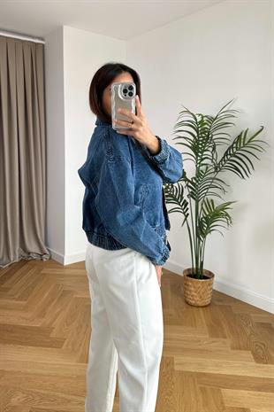 Koyu Mavi Yan Cep Detaylı Denim Ceket
