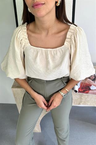 Shelvy Ekru Omuz Detaylı Bluz