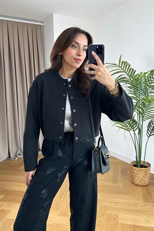 ZR Yole Siyah Düğmeli Bomber Ceket