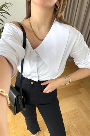 Calles Beyaz Omuz Detaylı Tasarım Gömlek