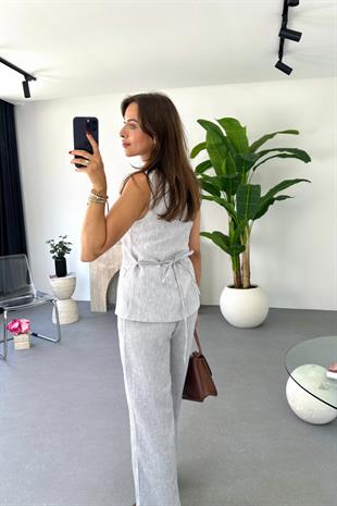 Lariss Açık Gri Beli Bağlamalı Yelek Pantolon Takım