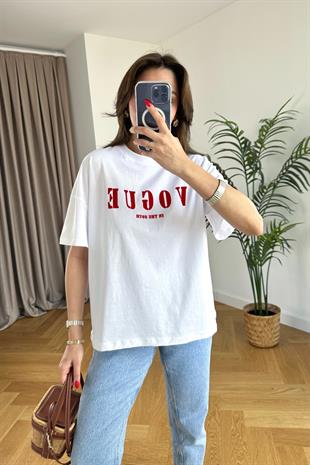 Beyaz Vogue Baskılı Tişört