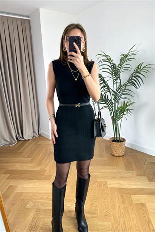 Lesla Siyah Sıfır Kol Bisiklet Yaka Triko Elbise