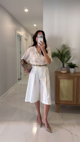 Alensy Ekru Bermuda Şort