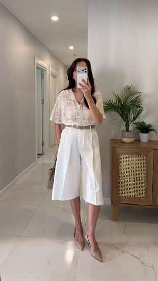Alensy Ekru Bermuda Şort