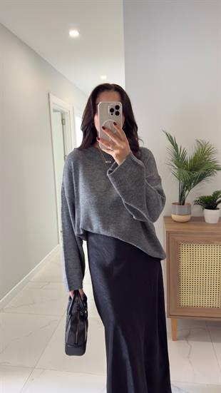 Alin Antrasit Geniş Kol Detaylı Triko
