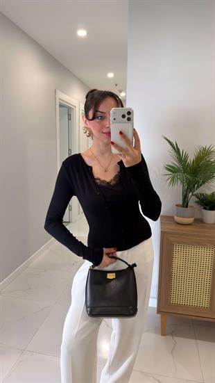 Anna Siyah Kendinden Atletli Bluz