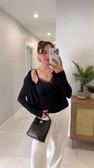 Anna Siyah Kendinden Atletli Bluz