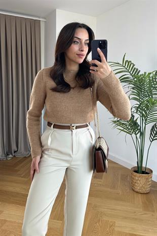 Mng Kahve Kayık Yaka Triko