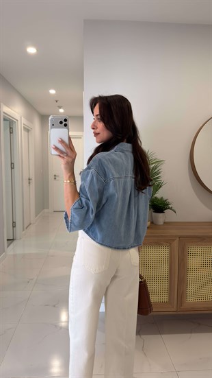 Bedirra Mavi Cep Detaylı Crop Denim Gömlek