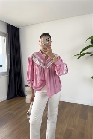 Belinka Pembe Dantel Detaylı Gömlek