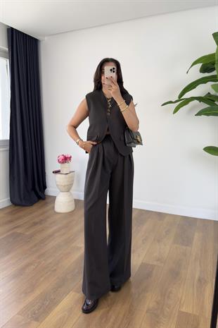 Belna Acı Kahve Düğmeli Kapak Cep Detaylı Yelek Pantolon Takım