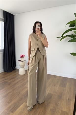 Belna Camel Düğmeli Kapak Cep Detaylı Yelek Pantolon Takım