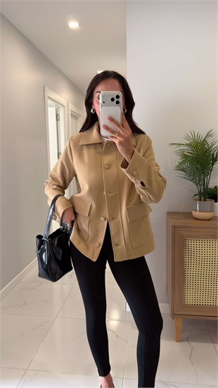 Berta Camel Deri Yakalı Ceket
