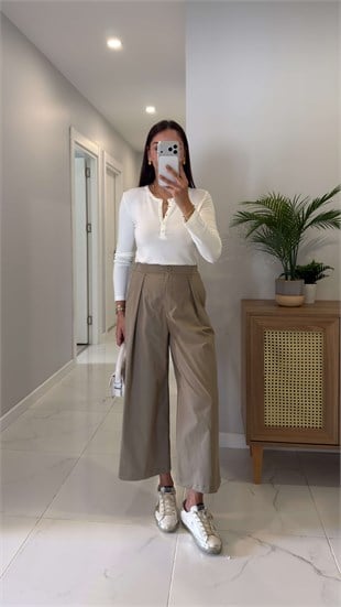 Betsa Haki Beli Lastikli Pile Detaylı Pantolon