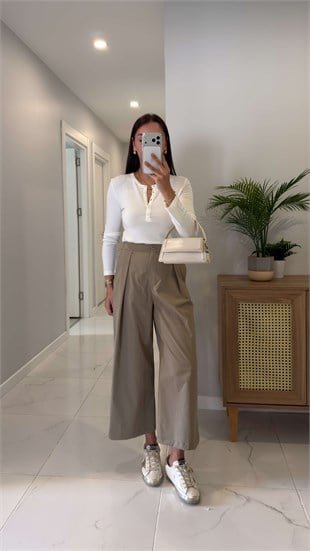 Betsa Haki Beli Lastikli Pile Detaylı Pantolon