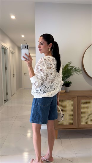 Bianca Ekru Dantel İşlemeli Sweatshirt