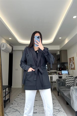 Siyah Maroken Çizgili Kuşaklı Blazer